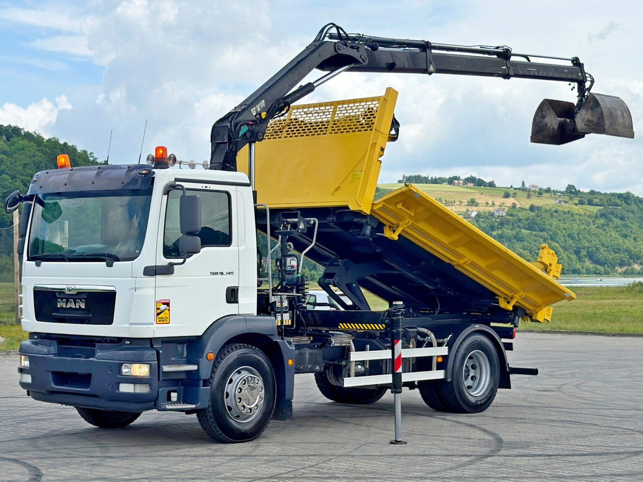 MAN TGM 18.340* KIPPER 4,05m*HIAB 111 B-2 HIDUO/FUNK - 덤프트럭, 크레인 트럭 : 사진 3 MAN TGM 18.340* KIPPER 4,05m*HIAB 111 B-2 HIDUO/FUNK - 덤프트럭, 크레인 트럭 : 사진 3