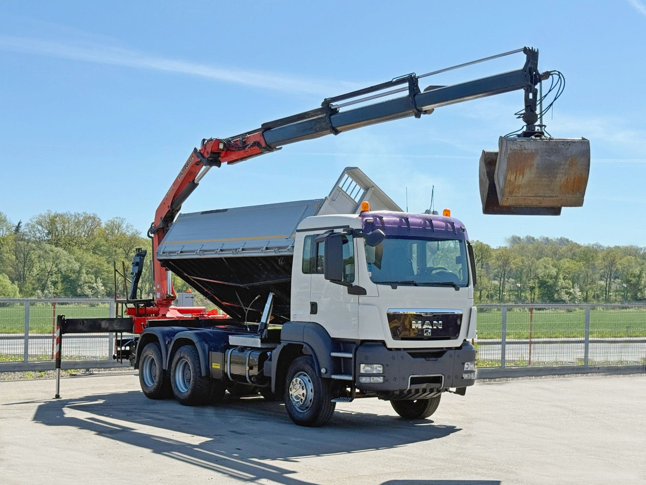 MAN TGS 33.360*KIPPER 4,95 m *PK 15002 * 6x4 - 크레인 트럭 : 사진 2 MAN TGS 33.360*KIPPER 4,95 m *PK 15002 * 6x4 - 크레인 트럭 : 사진 2