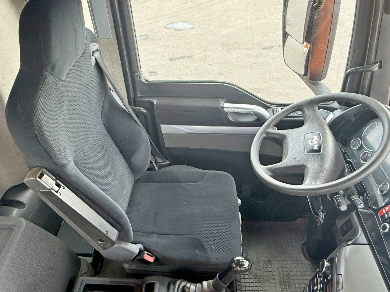 덤프트럭 MAN TGS 35.360 KIPPER * 8x6 * TOPZUSTAND : 사진 9