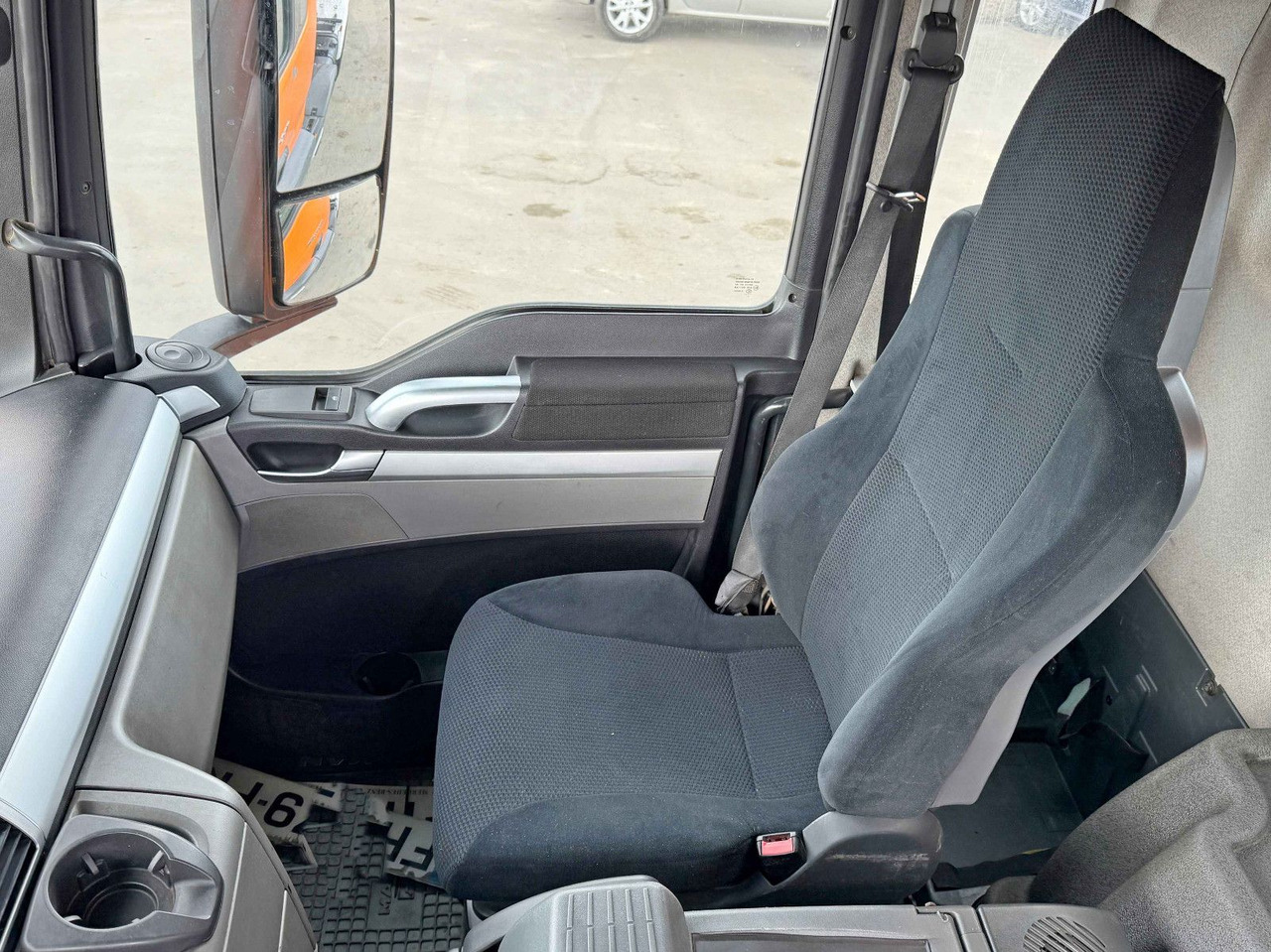 덤프트럭 MAN TGS 35.360 KIPPER * 8x6 * TOPZUSTAND : 사진 7