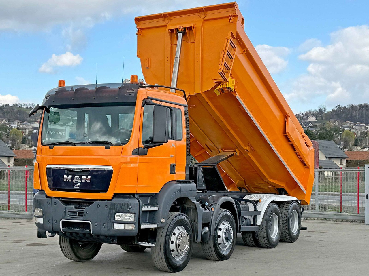 MAN TGS 35.360 KIPPER * 8x6 * TOPZUSTAND - 덤프트럭 : 사진 4 MAN TGS 35.360 KIPPER * 8x6 * TOPZUSTAND - 덤프트럭 : 사진 4