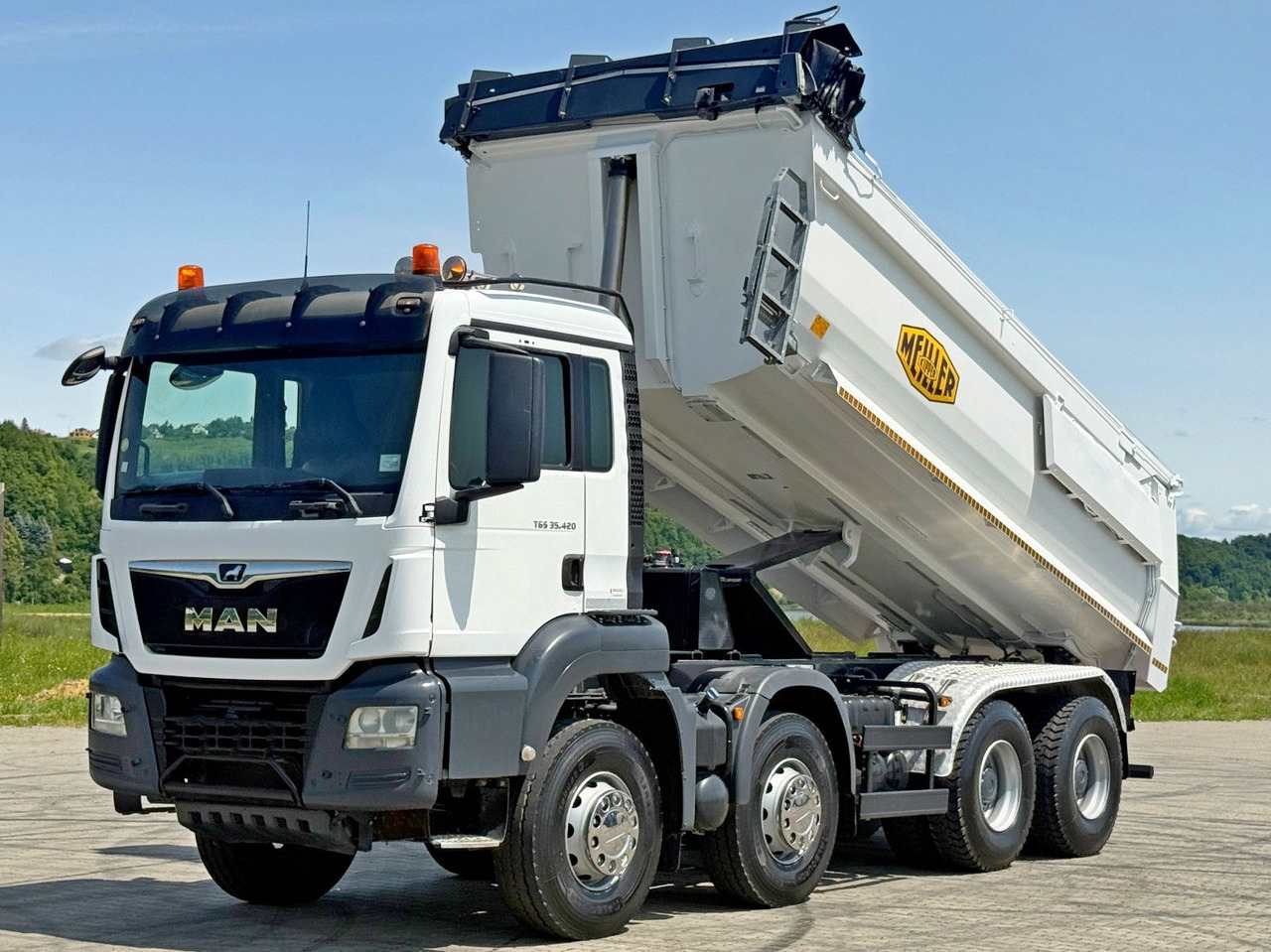 MAN TGS 35.420 KIPPER * 8x4 * TOPZUSTAND - 덤프트럭 : 사진 3 MAN TGS 35.420 KIPPER * 8x4 * TOPZUSTAND - 덤프트럭 : 사진 3