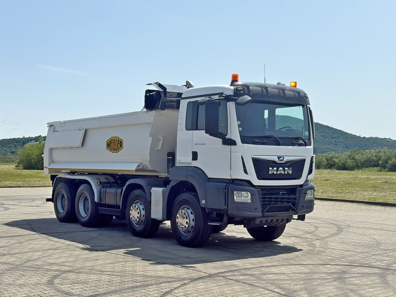 MAN TGS 35.420 KIPPER * 8x4 * TOPZUSTAND - 덤프트럭 : 사진 2 MAN TGS 35.420 KIPPER * 8x4 * TOPZUSTAND - 덤프트럭 : 사진 2