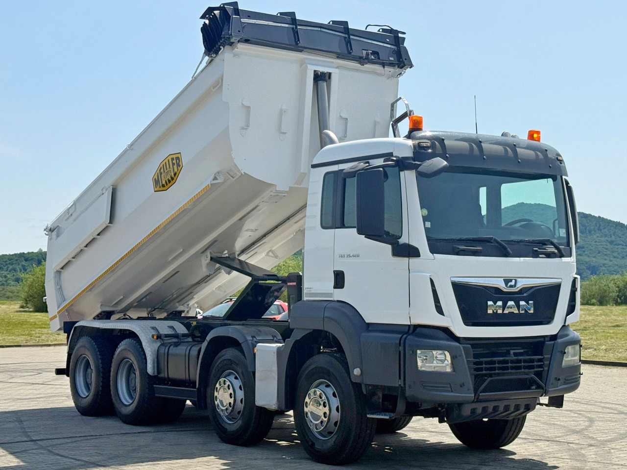 MAN TGS 35.420 KIPPER * 8x4 * TOPZUSTAND - 덤프트럭 : 사진 4 MAN TGS 35.420 KIPPER * 8x4 * TOPZUSTAND - 덤프트럭 : 사진 4