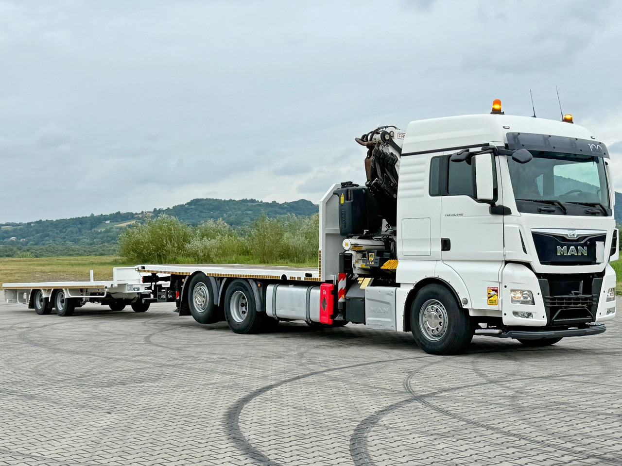 MAN TGX 26.440 * FASSI F455A.2.26E + FUNK + Anhänger - 크레인 트럭 : 사진 4 MAN TGX 26.440 * FASSI F455A.2.26E + FUNK + Anhänger - 크레인 트럭 : 사진 4