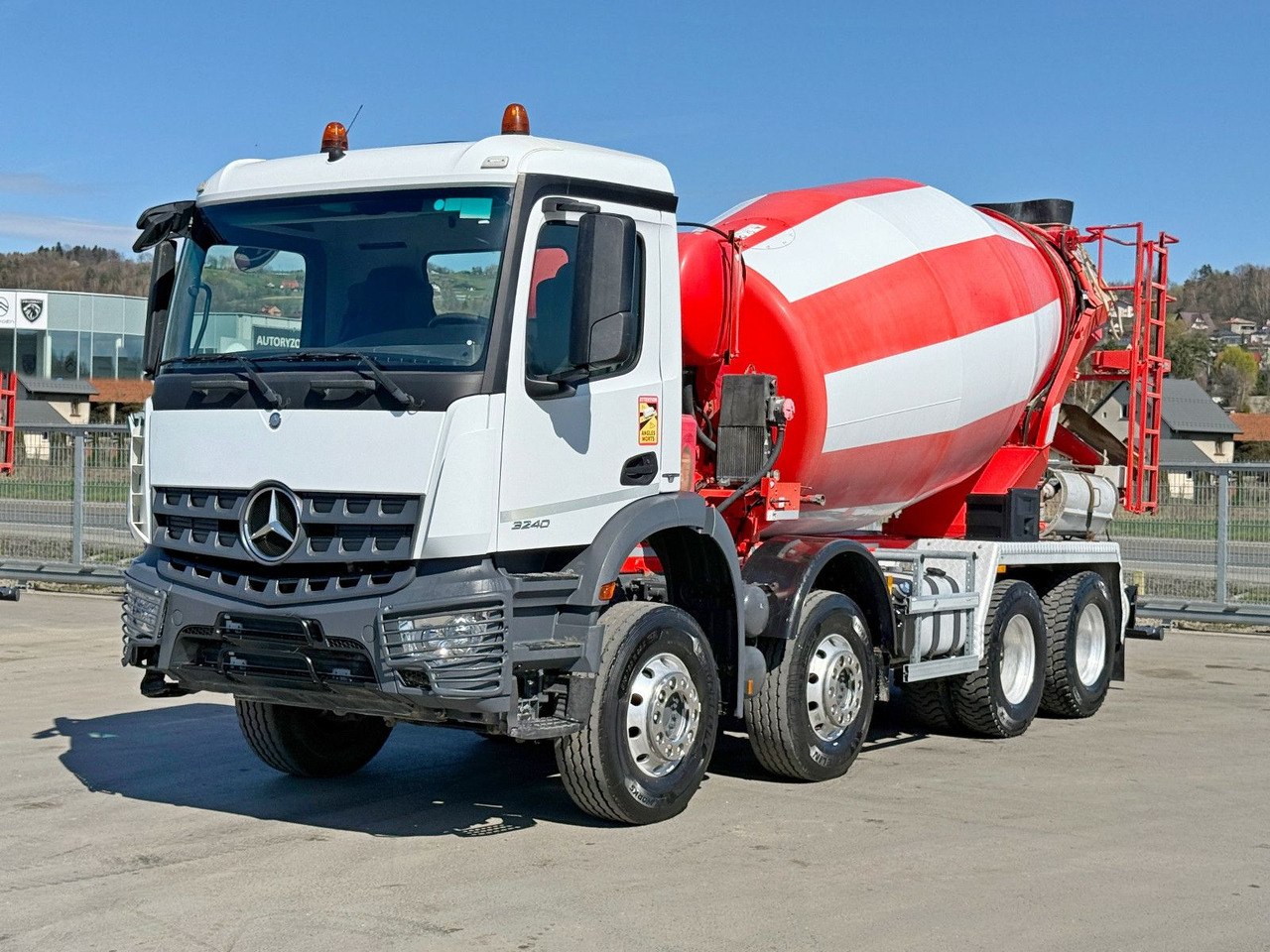 Mercedes-Benz AROCS 3240 * Betonmischer * 8x4 * TOPZUSTAND - 콘크리트 믹서 트럭 : 사진 2 Mercedes-Benz AROCS 3240 * Betonmischer * 8x4 * TOPZUSTAND - 콘크리트 믹서 트럭 : 사진 2