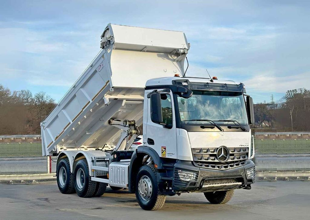 Mercedes-Benz AROCS 3240* KIPPER 5,10 + BORDMATIC / 6x4 Mercedes-Benz AROCS 2640* KIPPER 5,10 + BORDMATIC / 6x4 - 덤프트럭 : 사진 1 Mercedes-Benz AROCS 3240* KIPPER 5,10 + BORDMATIC / 6x4 Mercedes-Benz AROCS 2640* KIPPER 5,10 + BORDMATIC / 6x4 - 덤프트럭 : 사진 1