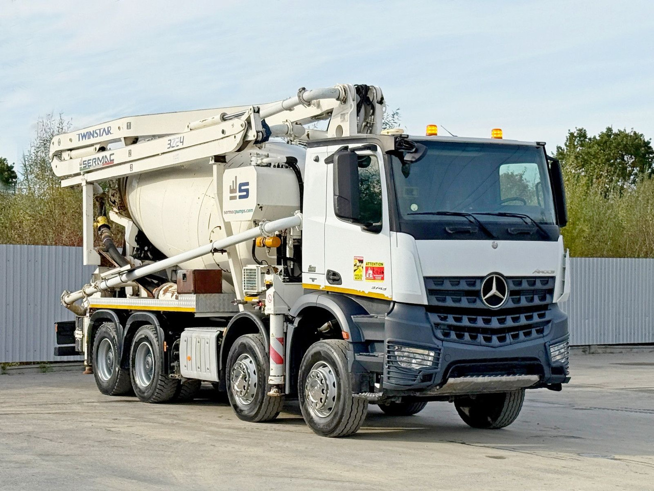 Mercedes-Benz AROCS 3743 * Betonpumpe + FUNK * 8x4 * TOP - 콘크리트 펌프 트럭 : 사진 1 Mercedes-Benz AROCS 3743 * Betonpumpe + FUNK * 8x4 * TOP - 콘크리트 펌프 트럭 : 사진 1