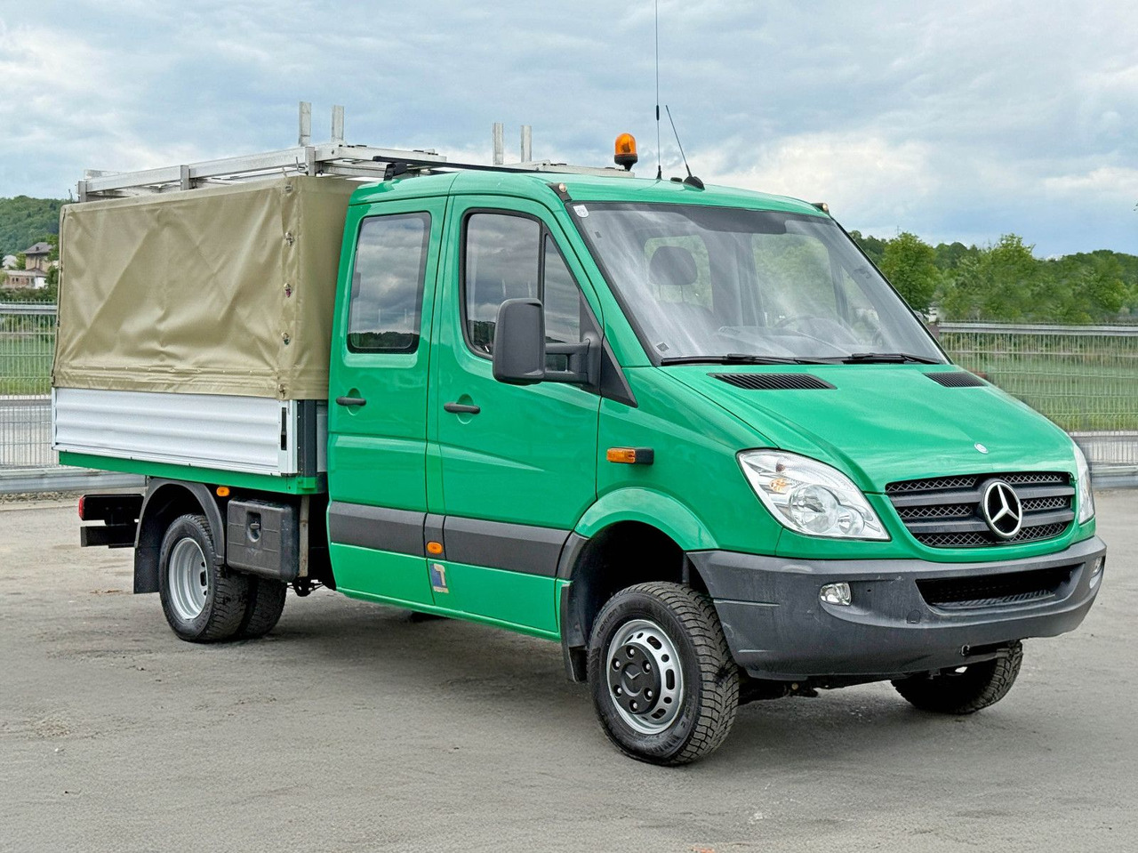 Mercedes-Benz Sprinter 516 CDI* Doppel Kabine! 4x4 *TOPZUSTAND - 덤프 밴 : 사진 4 Mercedes-Benz Sprinter 516 CDI* Doppel Kabine! 4x4 *TOPZUSTAND - 덤프 밴 : 사진 4