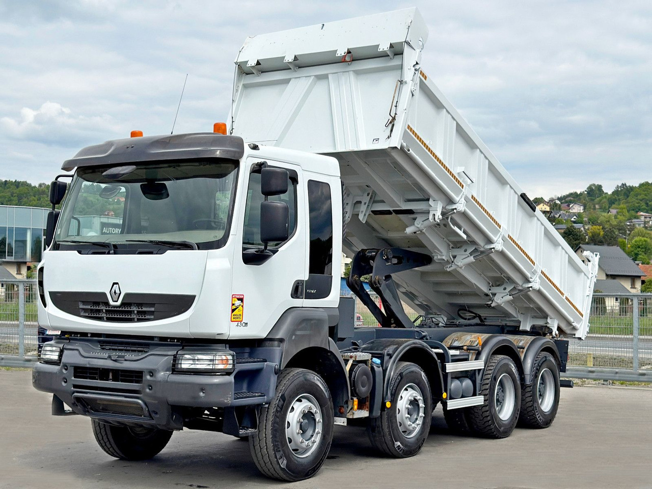 Renault KERAX 430 DXI * KIPPER 6,00 m / 8x4 * TOP - 덤프트럭, 크레인 트럭 : 사진 4 Renault KERAX 430 DXI * KIPPER 6,00 m / 8x4 * TOP - 덤프트럭, 크레인 트럭 : 사진 4