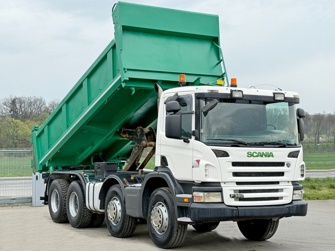 Scania P 380 Kipper 5,70m + BORDMATIC* 8x4 - 덤프트럭 : 사진 4 Scania P 380 Kipper 5,70m + BORDMATIC* 8x4 - 덤프트럭 : 사진 4