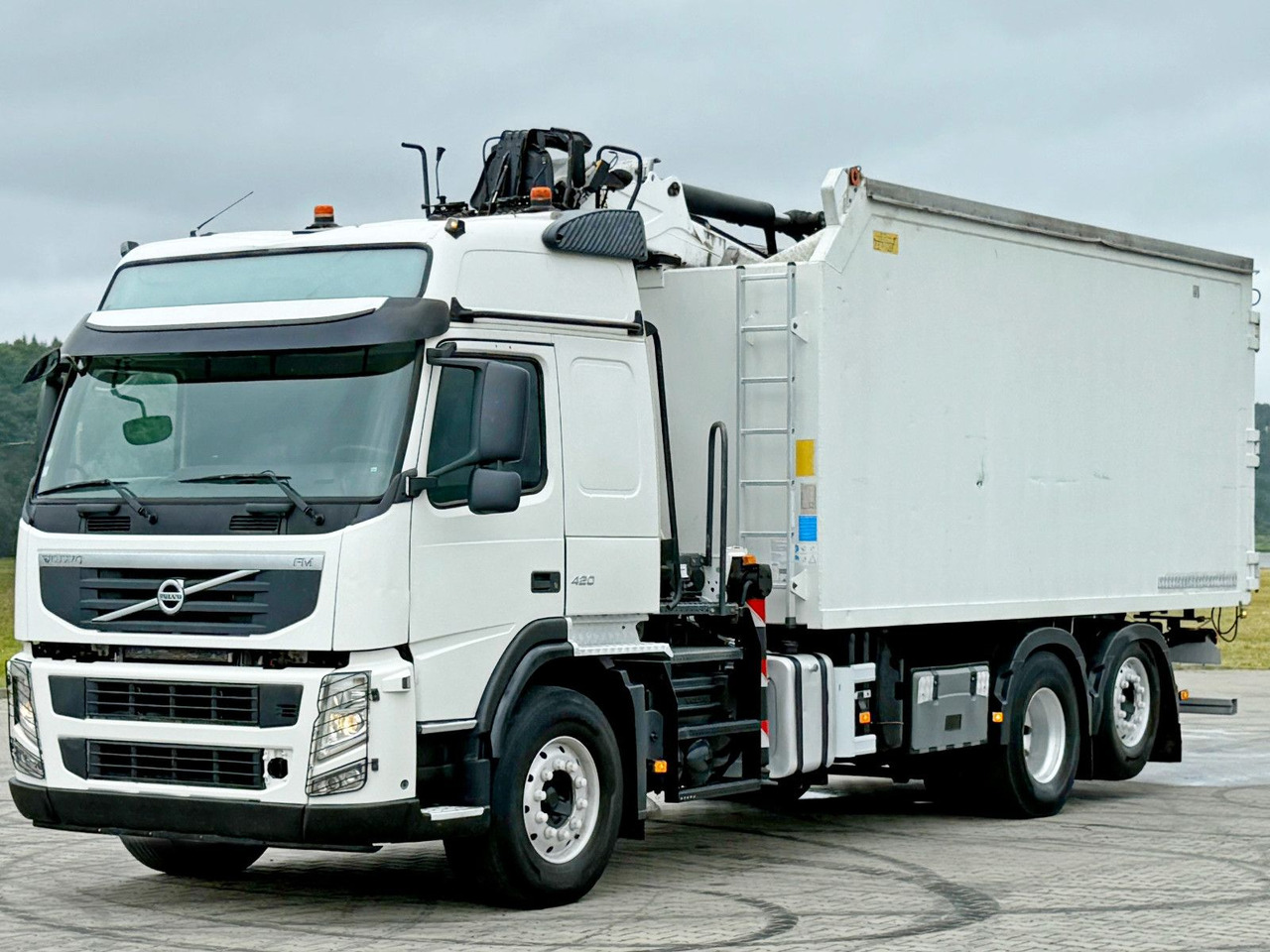 Volvo FM 420 Kipper 6,20 m * EPSILON Q150L75 *TOP - 크레인 트럭 : 사진 3 Volvo FM 420 Kipper 6,20 m * EPSILON Q150L75 *TOP - 크레인 트럭 : 사진 3
