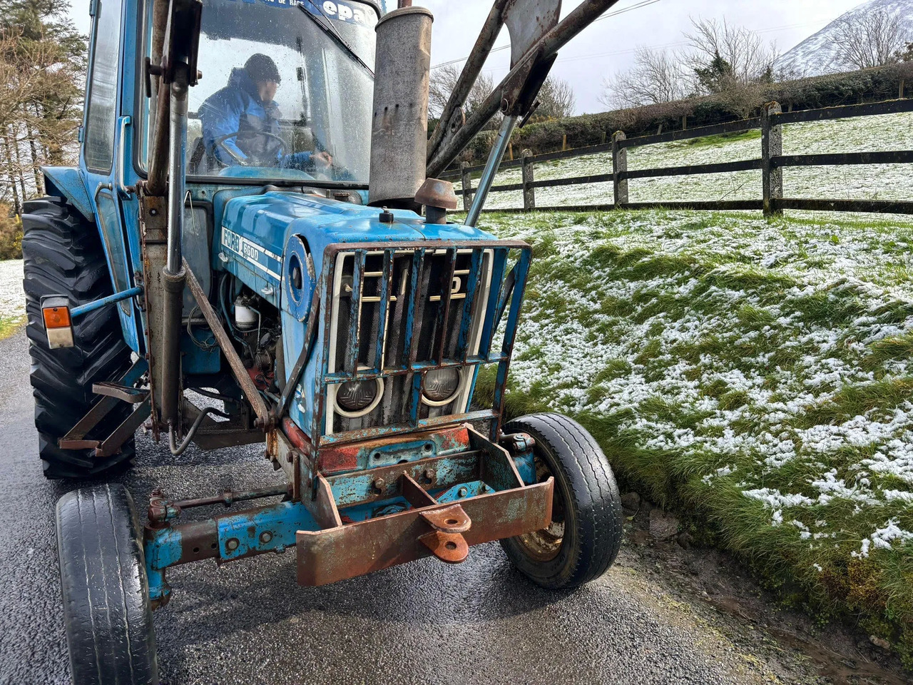 Ford 6600 - 장궤형 트랙터 : 사진 4 Ford 6600 - 장궤형 트랙터 : 사진 4