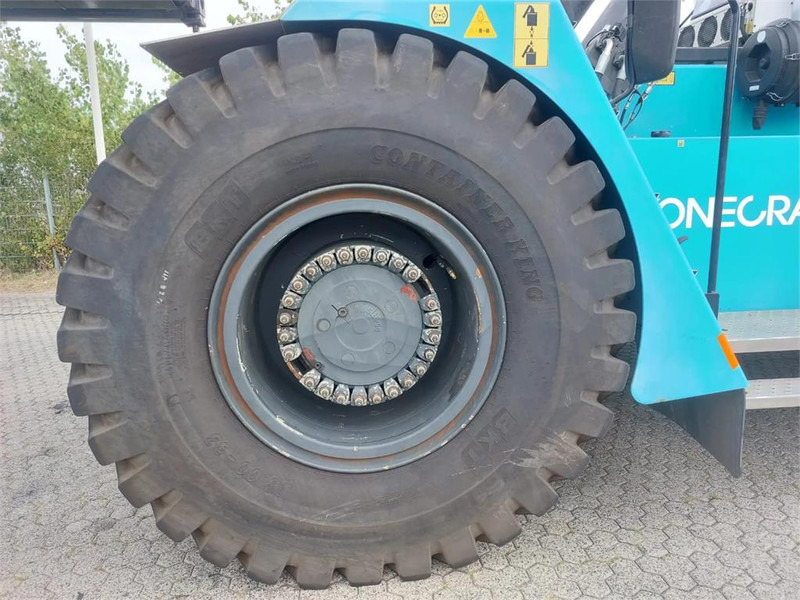 리치 스태커 KONECRANES SMV 4531 CB5 : 사진 11 리치 스태커 KONECRANES SMV 4531 CB5 : 사진 11