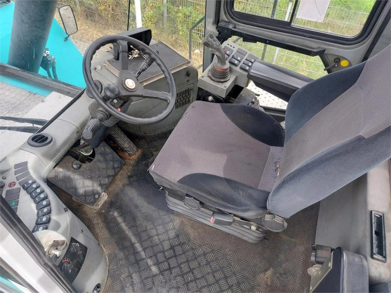 리치 스태커 KONECRANES SMV 4531 CB5 : 사진 20 리치 스태커 KONECRANES SMV 4531 CB5 : 사진 20