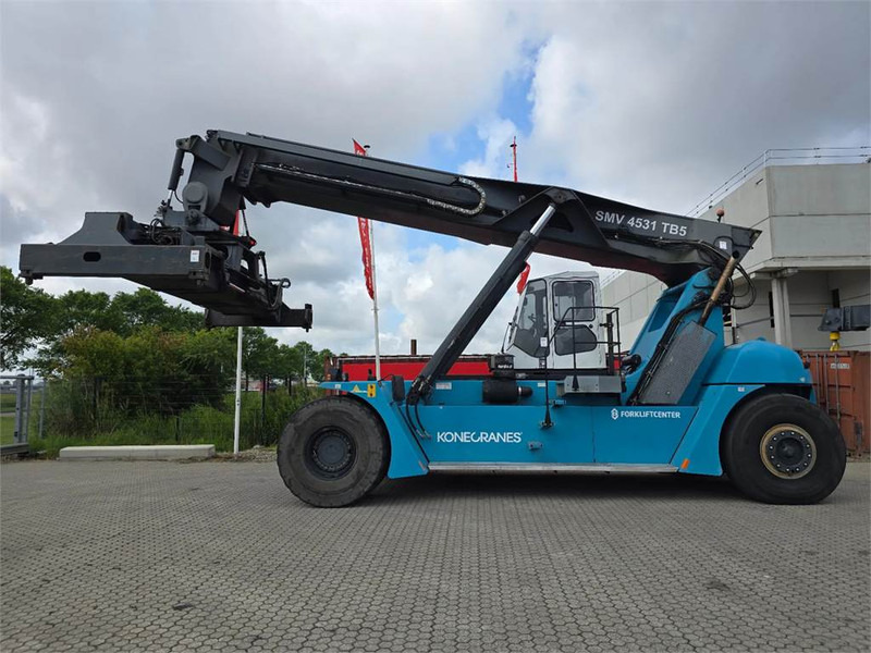 KONECRANES SMV 4531 TB5 - 리치 스태커 : 사진 2 KONECRANES SMV 4531 TB5 - 리치 스태커 : 사진 2