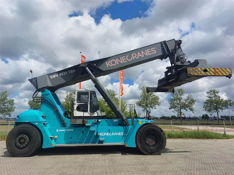 KONECRANES SMV 4531 TB5 - 리치 스태커 : 사진 1 KONECRANES SMV 4531 TB5 - 리치 스태커 : 사진 1