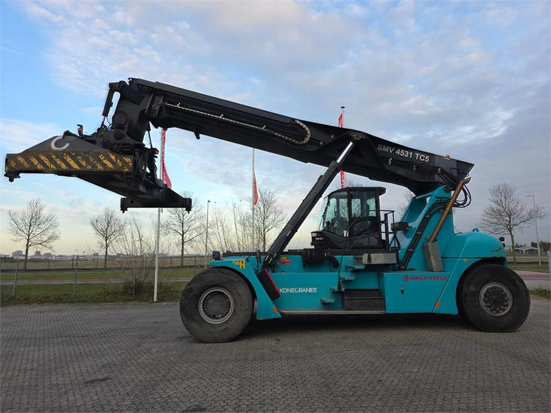 KONECRANES SMV 4531 TC5 - 리치 스태커 : 사진 2 KONECRANES SMV 4531 TC5 - 리치 스태커 : 사진 2