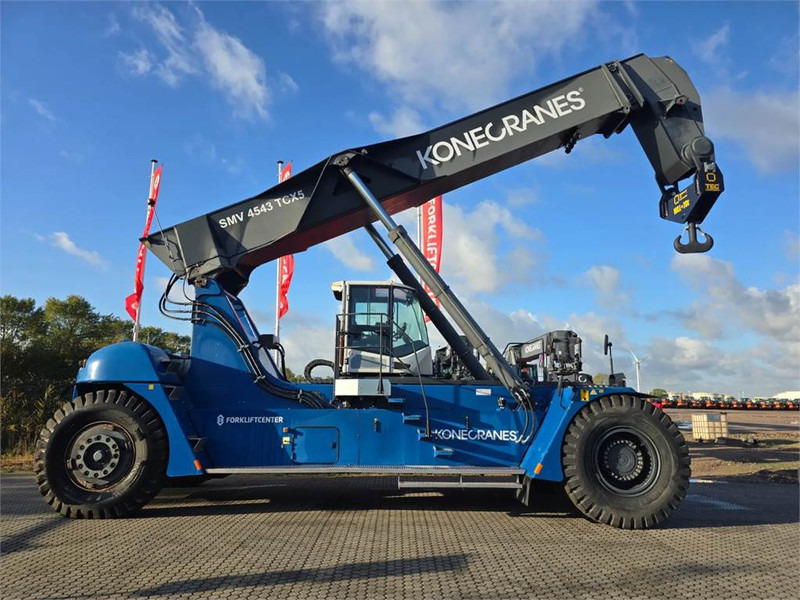 KONECRANES SMV 4543 TCX5 - 리치 스태커 : 사진 1 KONECRANES SMV 4543 TCX5 - 리치 스태커 : 사진 1