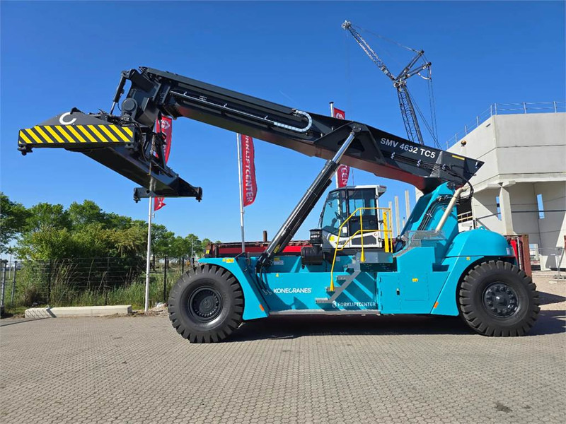 KONECRANES SMV 4632 TC5 - 리치 스태커 : 사진 2 KONECRANES SMV 4632 TC5 - 리치 스태커 : 사진 2