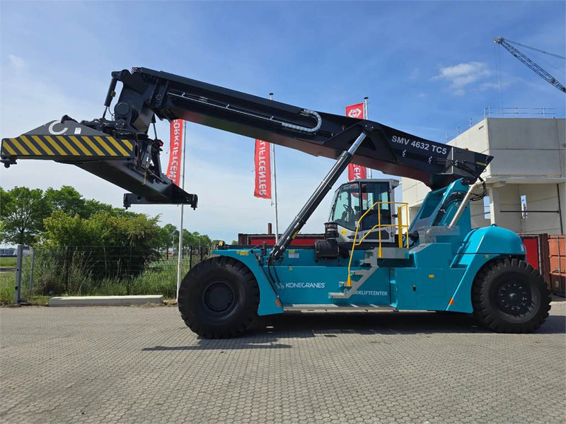 KONECRANES SMV 4632 TC5 - 리치 스태커 : 사진 2 KONECRANES SMV 4632 TC5 - 리치 스태커 : 사진 2