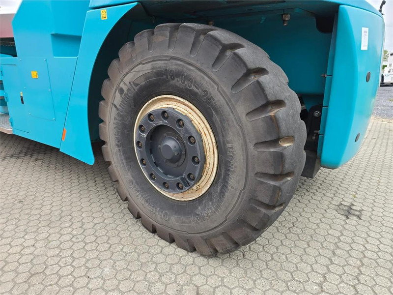 리치 스태커 KONECRANES SMV 4632 TC5 : 사진 11 리치 스태커 KONECRANES SMV 4632 TC5 : 사진 11