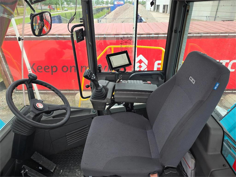 리치 스태커 KONECRANES SMV 4632 TC5 : 사진 18 리치 스태커 KONECRANES SMV 4632 TC5 : 사진 18