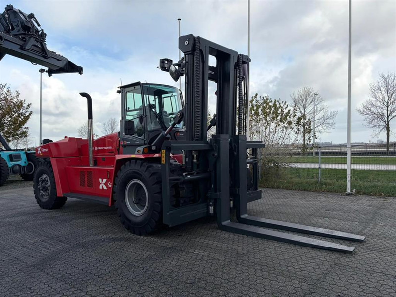 Kalmar DCG330-12 - 디젤 지게차 : 사진 3 Kalmar DCG330-12 - 디젤 지게차 : 사진 3