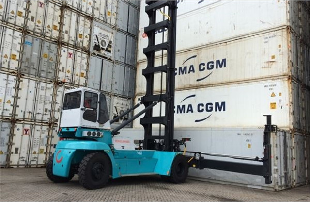 Kalmar DRG450-65S5 - 리치 스태커 : 사진 1 Kalmar DRG450-65S5 - 리치 스태커 : 사진 1