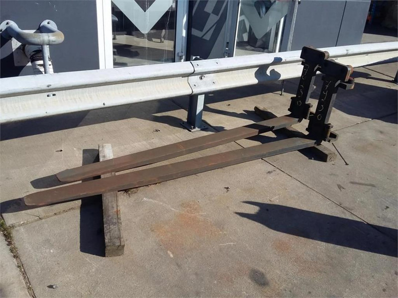 Kalmar ROLL-TYPE 2440X125X50 - 포크 자재 취급 장비 용 : 사진 2 Kalmar ROLL-TYPE 2440X125X50 - 포크 자재 취급 장비 용 : 사진 2