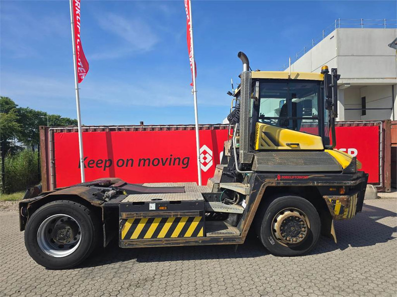 Terberg RT223 4x4 - 터미널 트랙터 : 사진 3 Terberg RT223 4x4 - 터미널 트랙터 : 사진 3