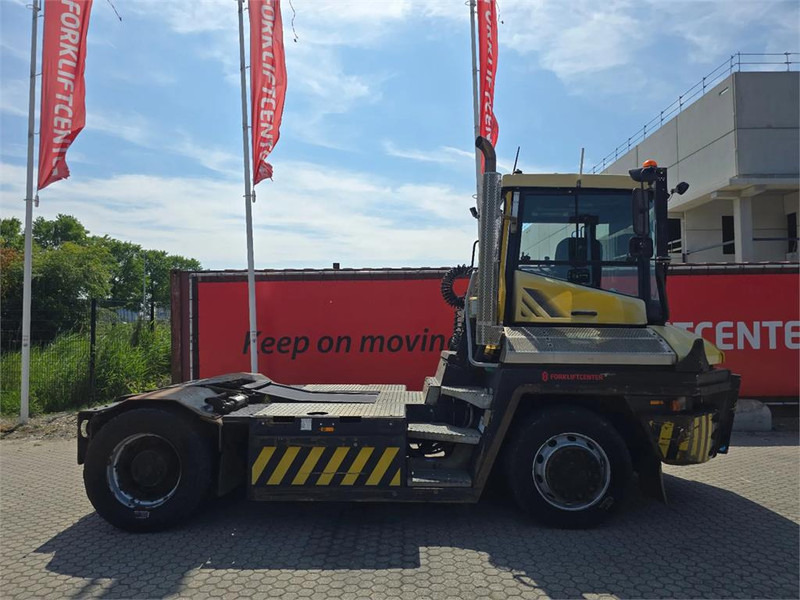 Terberg RT223 4x4 - 터미널 트랙터 : 사진 3 Terberg RT223 4x4 - 터미널 트랙터 : 사진 3