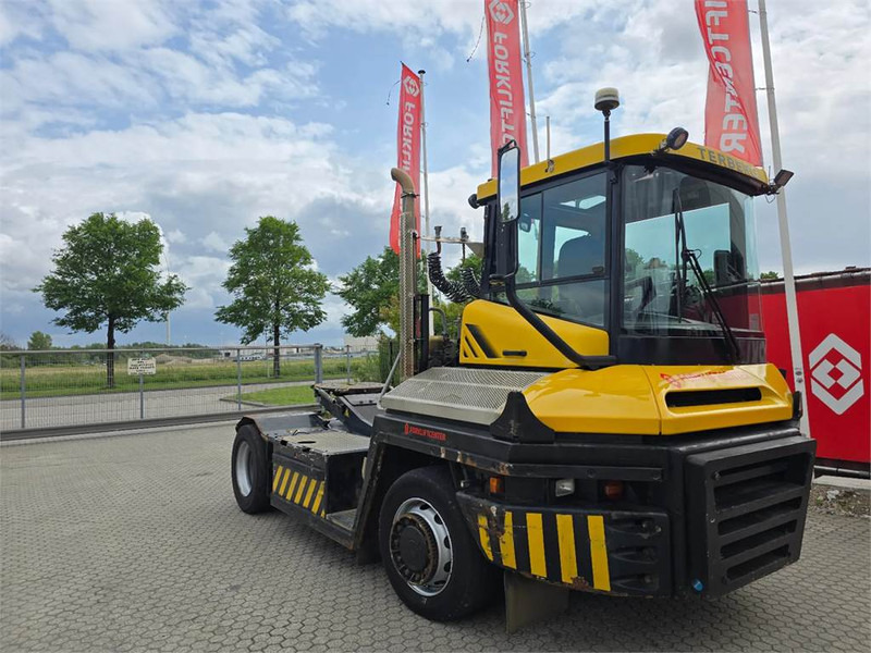 Terberg RT283 4x4 - 터미널 트랙터 : 사진 1 Terberg RT283 4x4 - 터미널 트랙터 : 사진 1