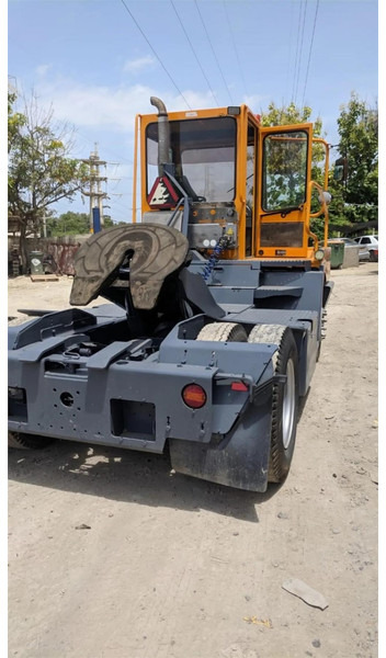 Terberg YT182 - 터미널 트랙터 : 사진 5 Terberg YT182 - 터미널 트랙터 : 사진 5