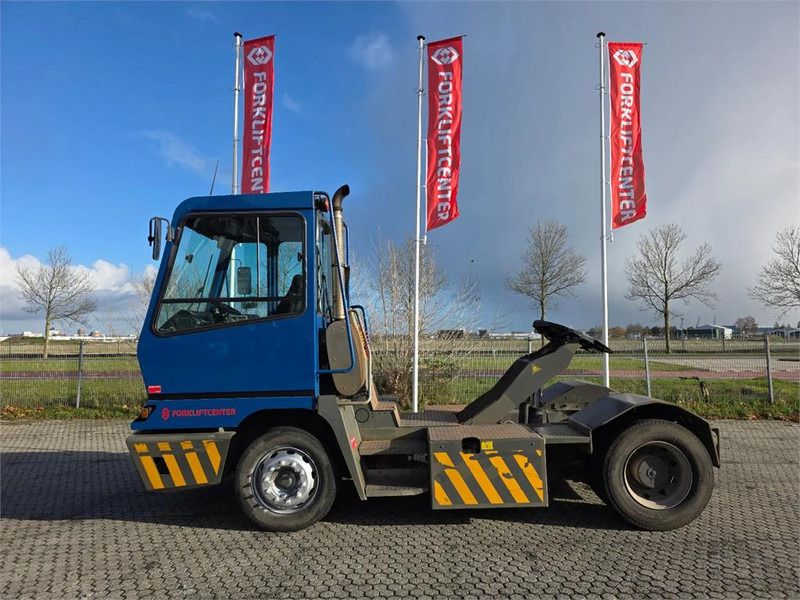 Terberg YT222 - 터미널 트랙터 : 사진 4 Terberg YT222 - 터미널 트랙터 : 사진 4