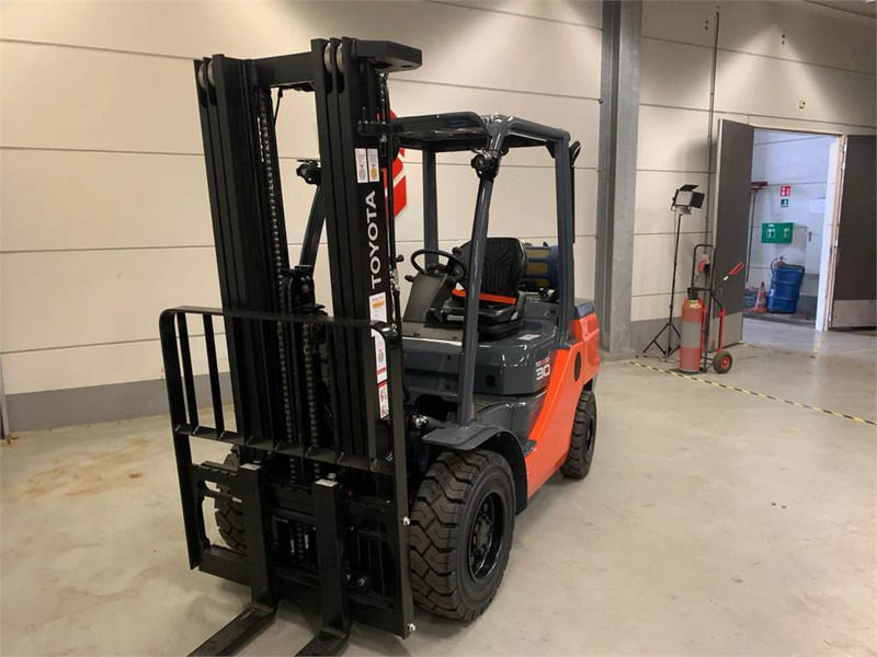 Toyota 02-8FGF30 - LPG 지게차 : 사진 5 Toyota 02-8FGF30 - LPG 지게차 : 사진 5