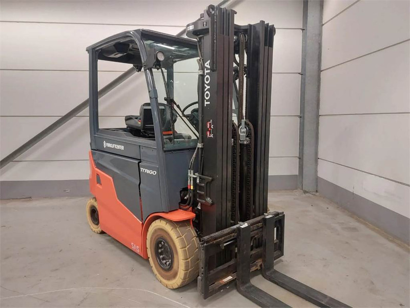 Toyota 9FBMK25T - 전기 지게차 : 사진 3 Toyota 9FBMK25T - 전기 지게차 : 사진 3