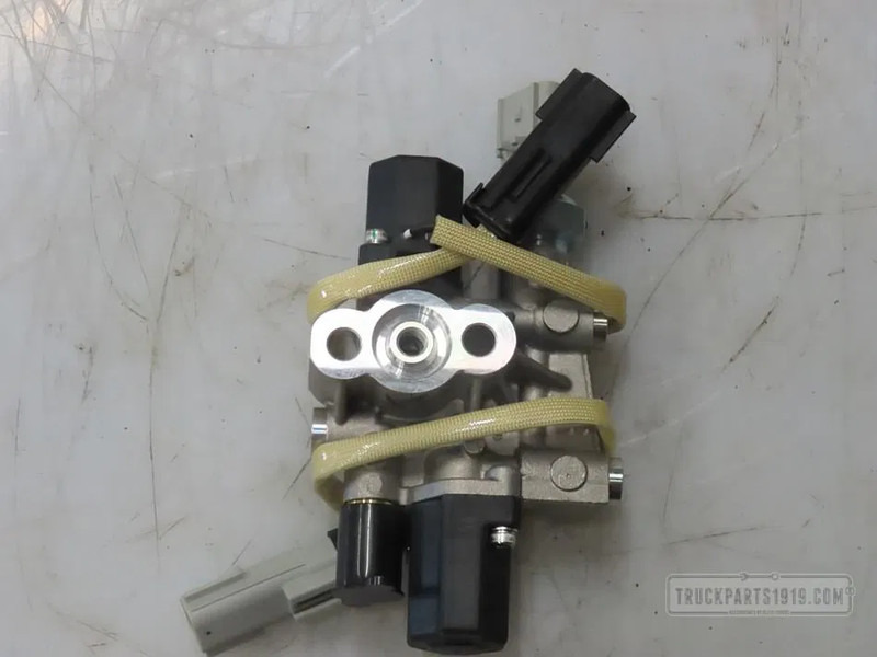 DAF 1888418 Brandstof Inname Module - 연료 펌프 트럭 용 : 사진 2 DAF 1888418 Brandstof Inname Module - 연료 펌프 트럭 용 : 사진 2