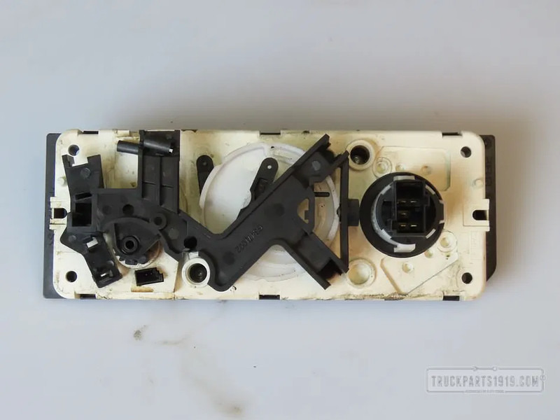 DAF 1935428 Kachelbediening ATC DAF - 난방/ 환기 트럭 용 : 사진 2 DAF 1935428 Kachelbediening ATC DAF - 난방/ 환기 트럭 용 : 사진 2