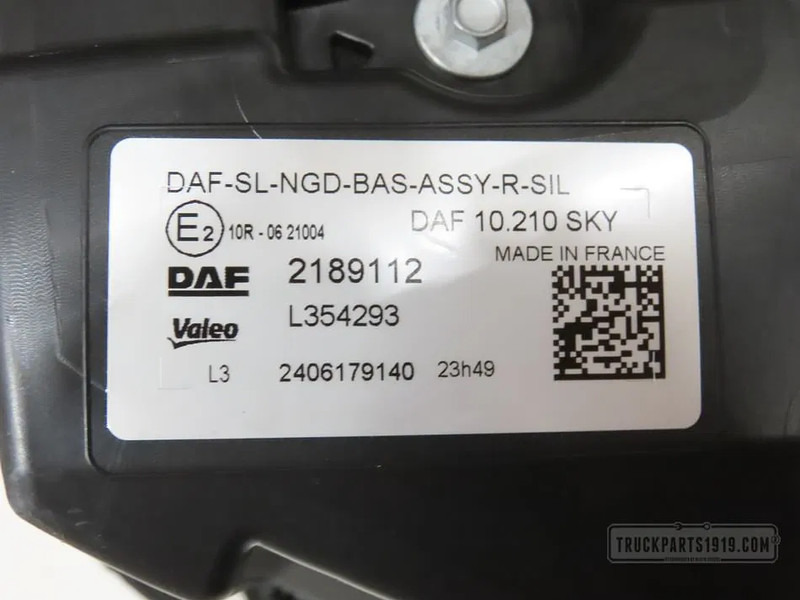 DAF 2189112 Lighting Skylight Re. XG - 빛/ 조명 트럭 용 : 사진 2 DAF 2189112 Lighting Skylight Re. XG - 빛/ 조명 트럭 용 : 사진 2