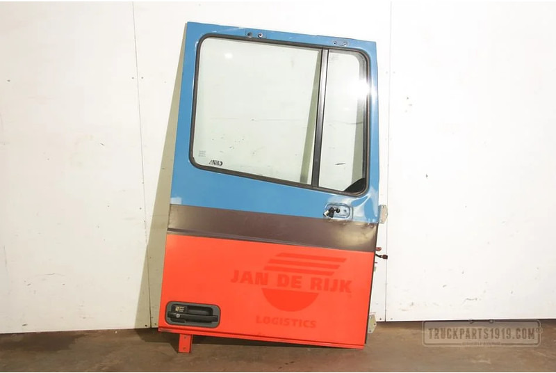 DAF Body & Chassis Parts Portier Re. DAF XF 105 - 도어 및 부품 트럭 용 : 사진 1 DAF Body & Chassis Parts Portier Re. DAF XF 105 - 도어 및 부품 트럭 용 : 사진 1