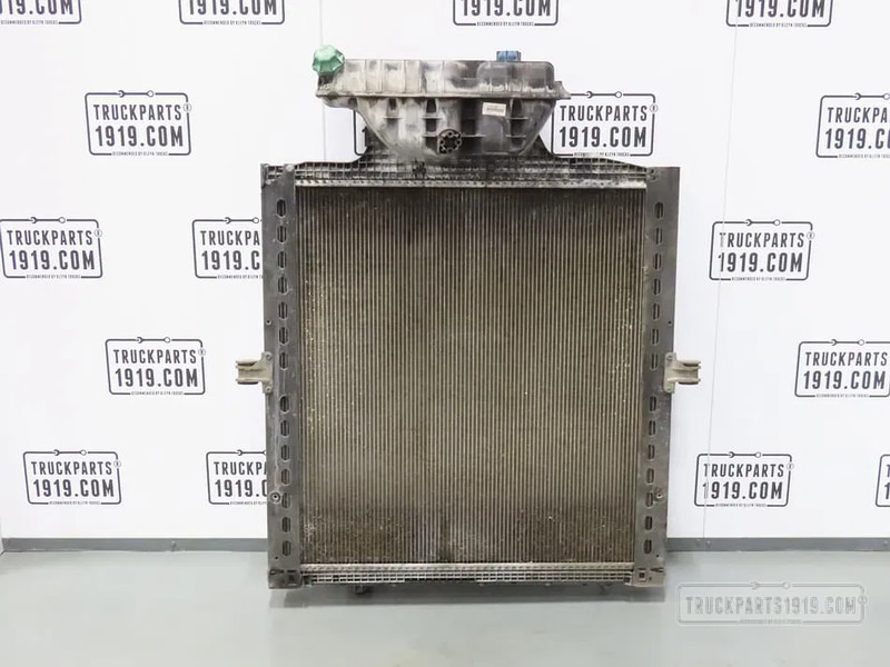MAN 81.06101-6809 Radiateur TGX - 라디에이터 트럭 용 : 사진 2 MAN 81.06101-6809 Radiateur TGX - 라디에이터 트럭 용 : 사진 2