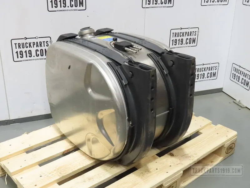 Scania 2713474 Brandstoftank + steunen 165L - 연료 탱크 트럭 용 : 사진 2 Scania 2713474 Brandstoftank + steunen 165L - 연료 탱크 트럭 용 : 사진 2