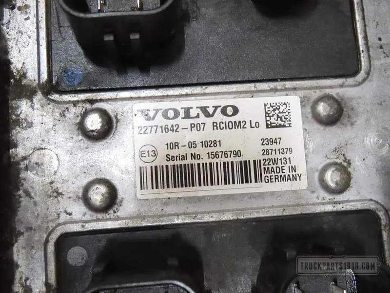 Volvo 22771642 Regeleenheid RCIOM - ECU 트럭 용 : 사진 2 Volvo 22771642 Regeleenheid RCIOM - ECU 트럭 용 : 사진 2