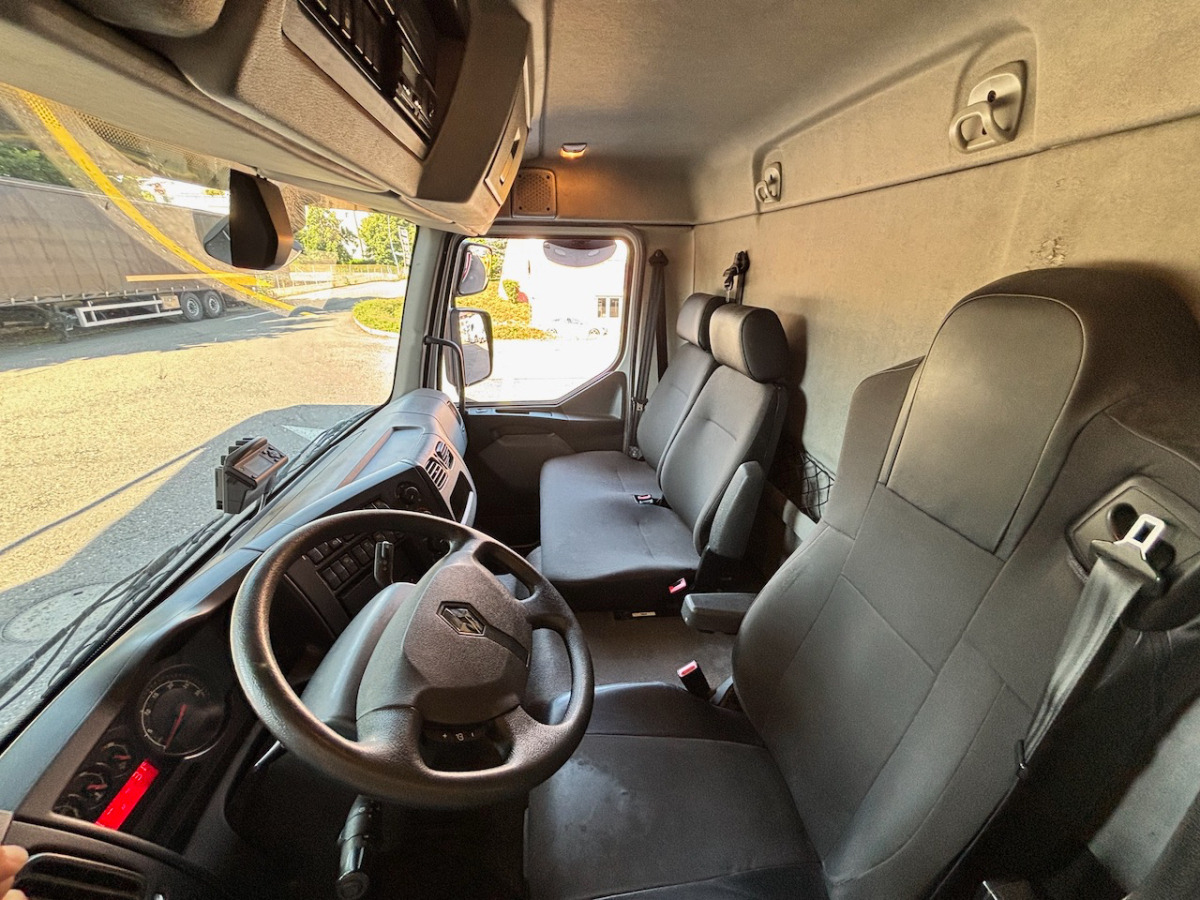RENAULT D12.240 - 냉동탑차 : 사진 4 RENAULT D12.240 - 냉동탑차 : 사진 4
