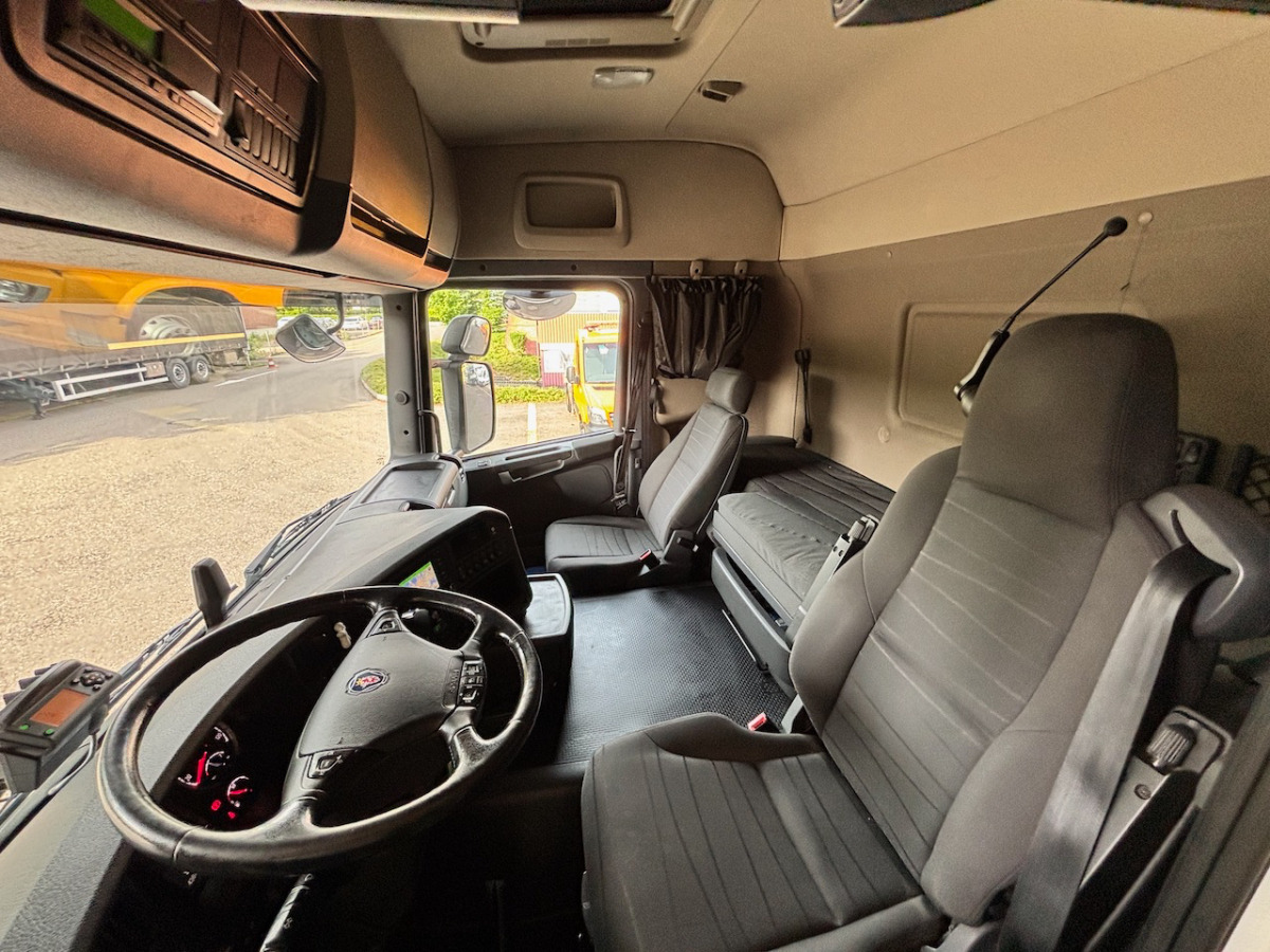 SCANIA G410 - 커튼사이더 트럭 : 사진 4 SCANIA G410 - 커튼사이더 트럭 : 사진 4
