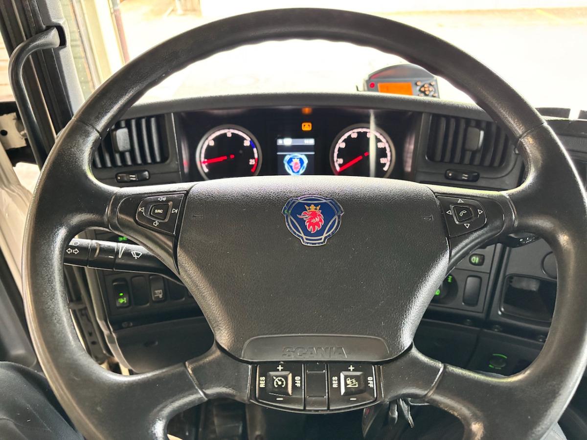 SCANIA G440 - 커튼사이더 트럭 : 사진 5 SCANIA G440 - 커튼사이더 트럭 : 사진 5