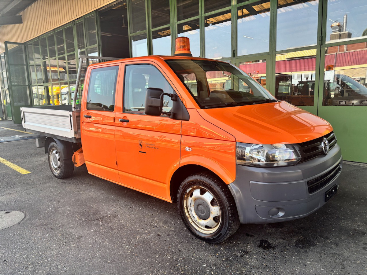 VW T5 Transporter - 플랫베드 밴 : 사진 1 VW T5 Transporter - 플랫베드 밴 : 사진 1