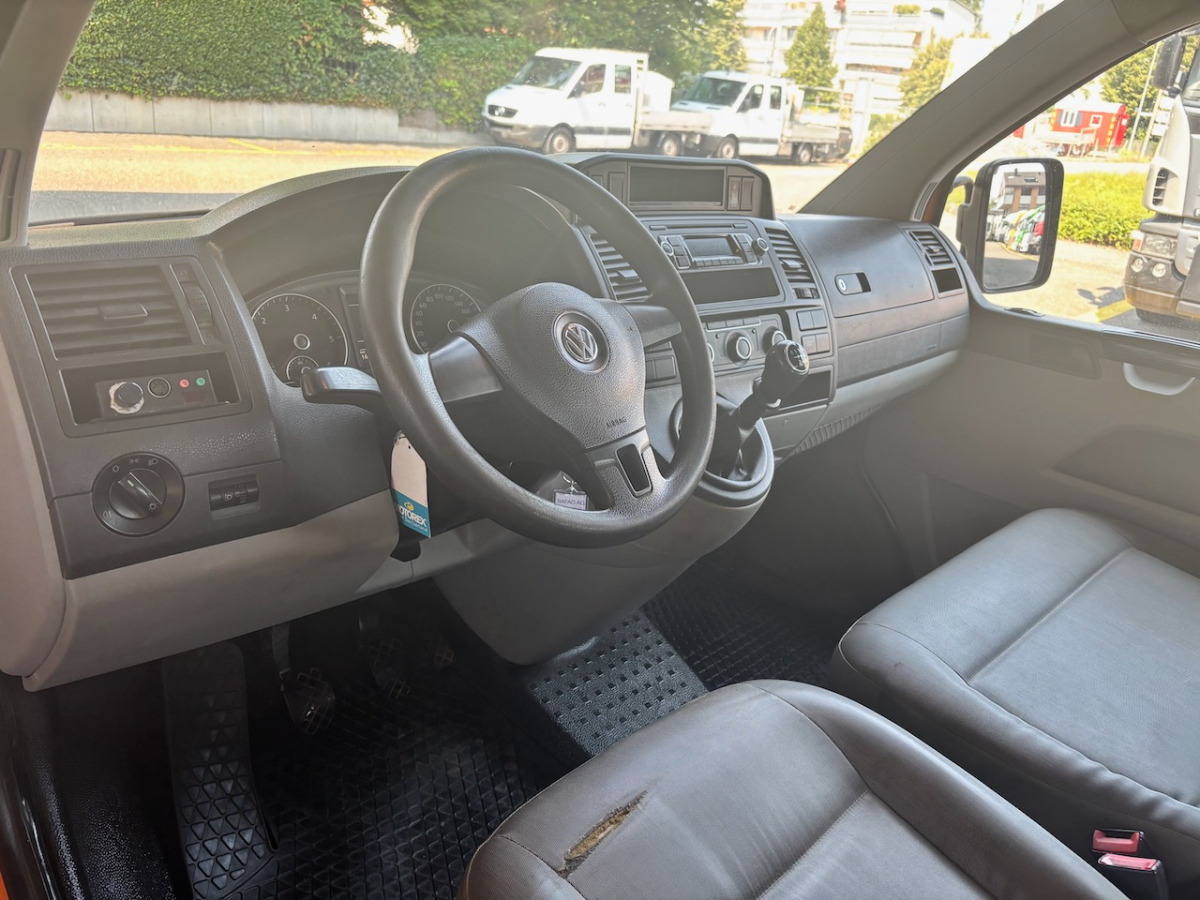 플랫베드 밴 VW T5 Transporter : 사진 14