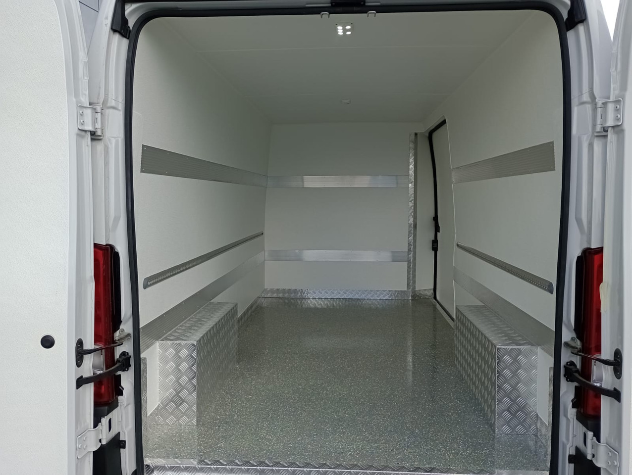 Fiat Ducato 140 L3H2 Kühlkasten - 냉동 밴 : 사진 1 Fiat Ducato 140 L3H2 Kühlkasten - 냉동 밴 : 사진 1